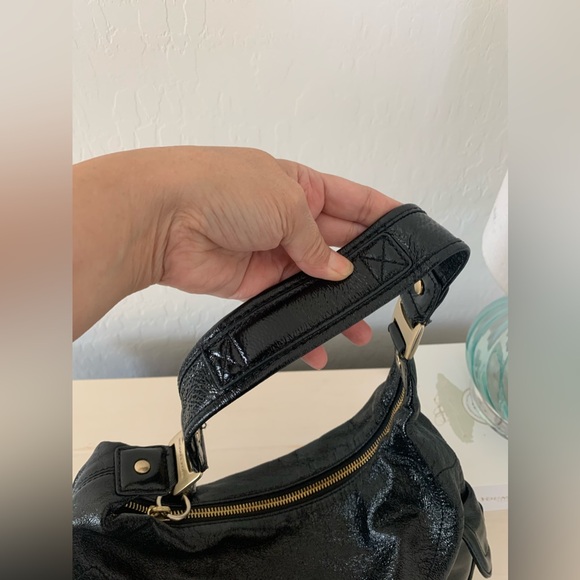 Michael Kors Patent leather hobo bag - Picture 11 of 13